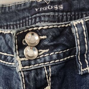 Gorgeous Bling Rhinestones Vigoss Womens Capri Jeans Size 11/12 The Dallas Capri